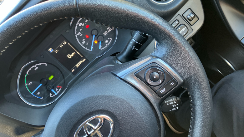 Toyota Yaris 1.5 Hybrid Y20 5dr CVT [Bi-tone] Hybrid Hatchback